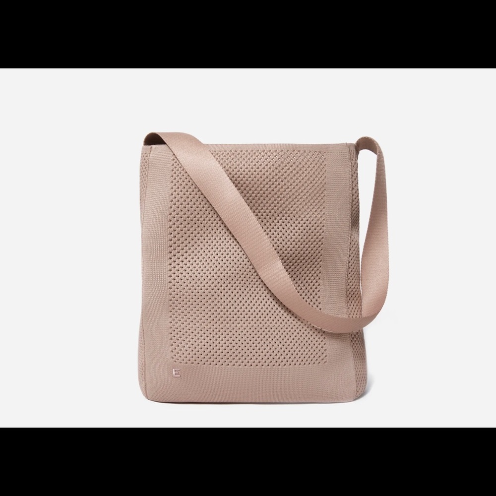 Everlane everyday tote. Made from 100% recyclable material. Brand new.
